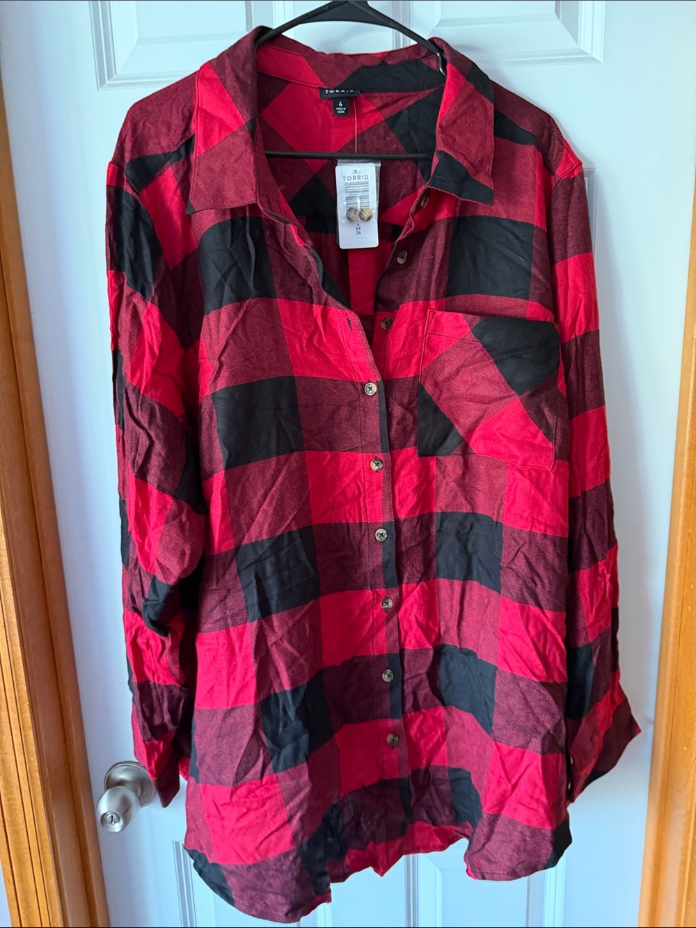 torrid NWT 4x Red and Black Buffalo Plaid Button-Down Shirt